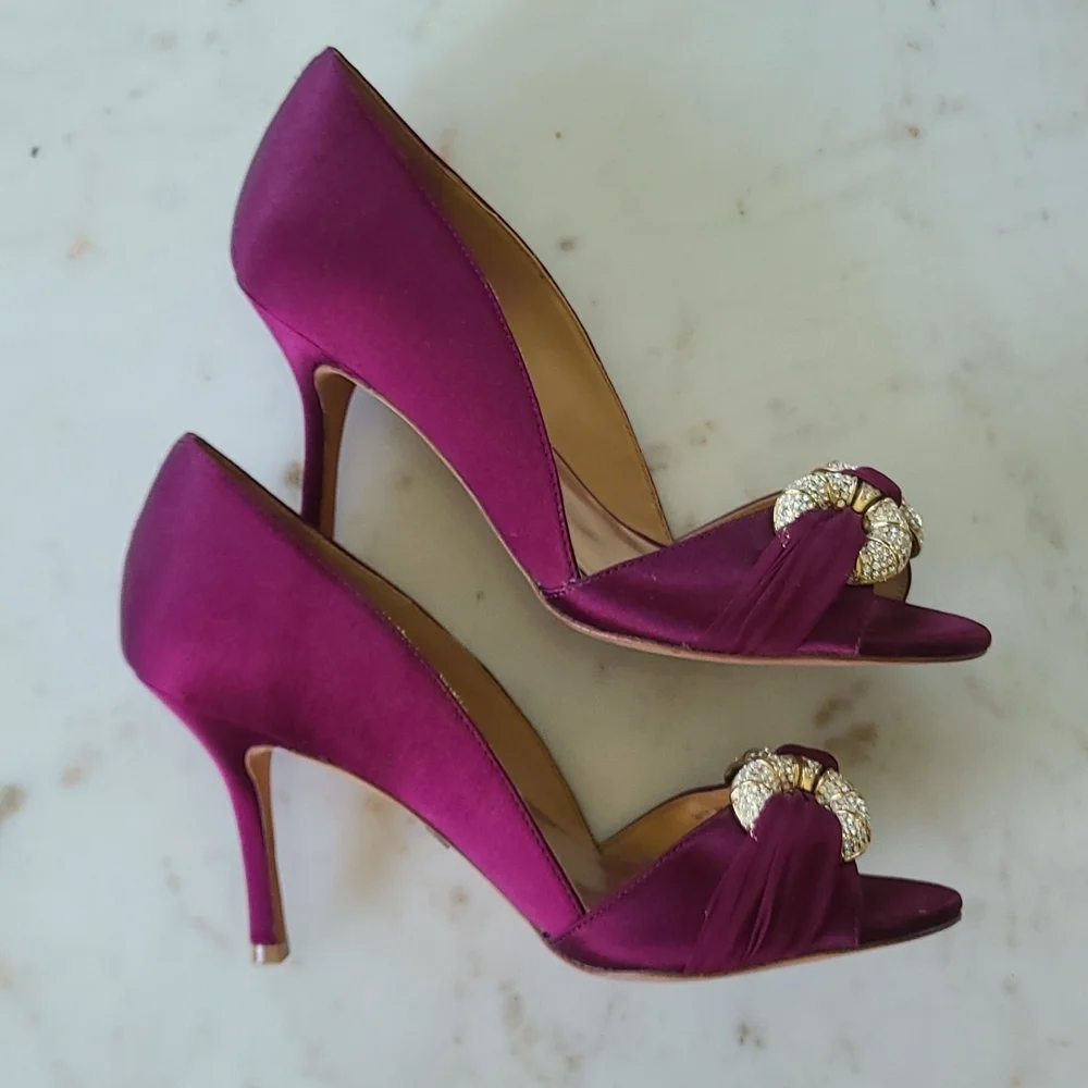 Badgley Mischka Jamaica Wine Satin Peep Toe Heels - Picture 4 of 9